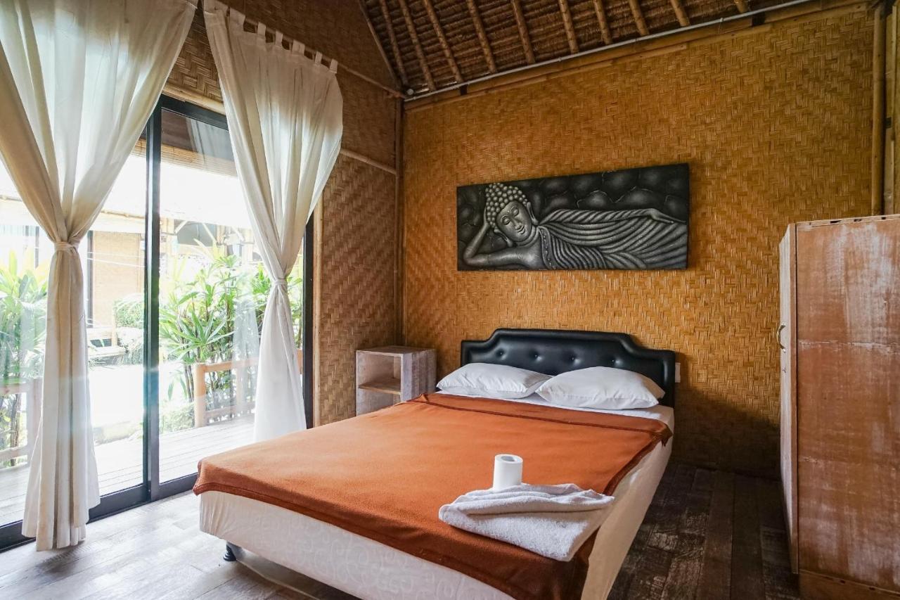 Moon Bamboo Apartment Canggu  Bagian luar foto